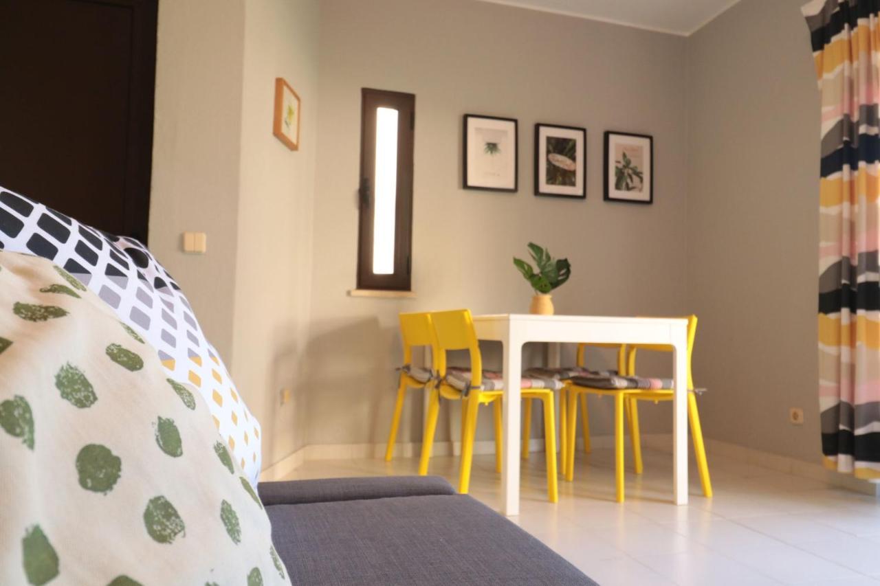 Lovelystay - Cozy 1Br Flat In Alvor With Ac And Balcony 외부 사진