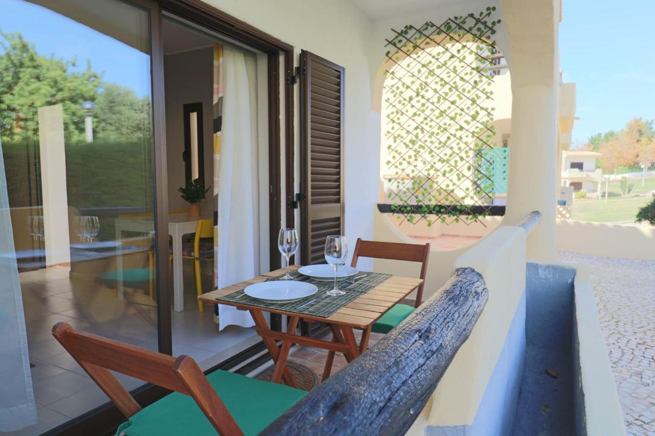 Lovelystay - Cozy 1Br Flat In Alvor With Ac And Balcony 외부 사진